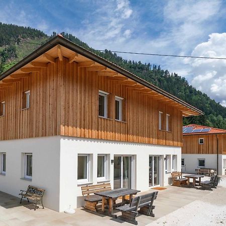 4Luxurioeses Ferienhaus In Traumhafter Landschaft Dobriach Bagian luar foto