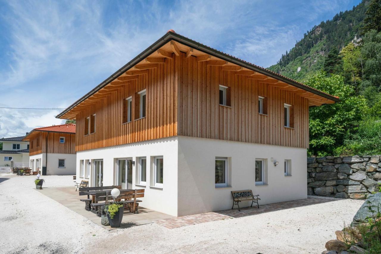 4Luxurioeses Ferienhaus In Traumhafter Landschaft Dobriach Bagian luar foto
